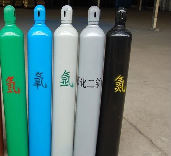 40L高純氧價格氧氣瓶口不能接觸油脂類物質(zhì)